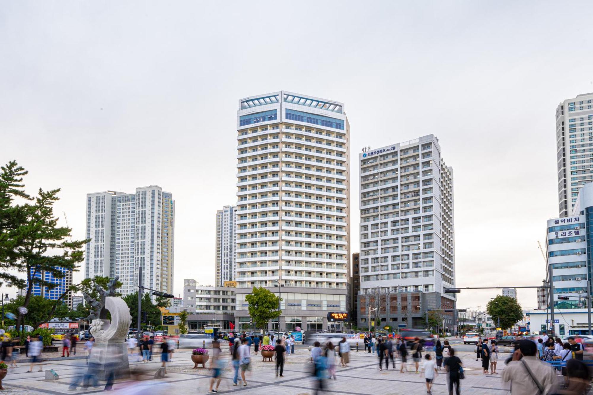 Le Collective Sokcho Beach Διαμέρισμα Εξωτερικό φωτογραφία