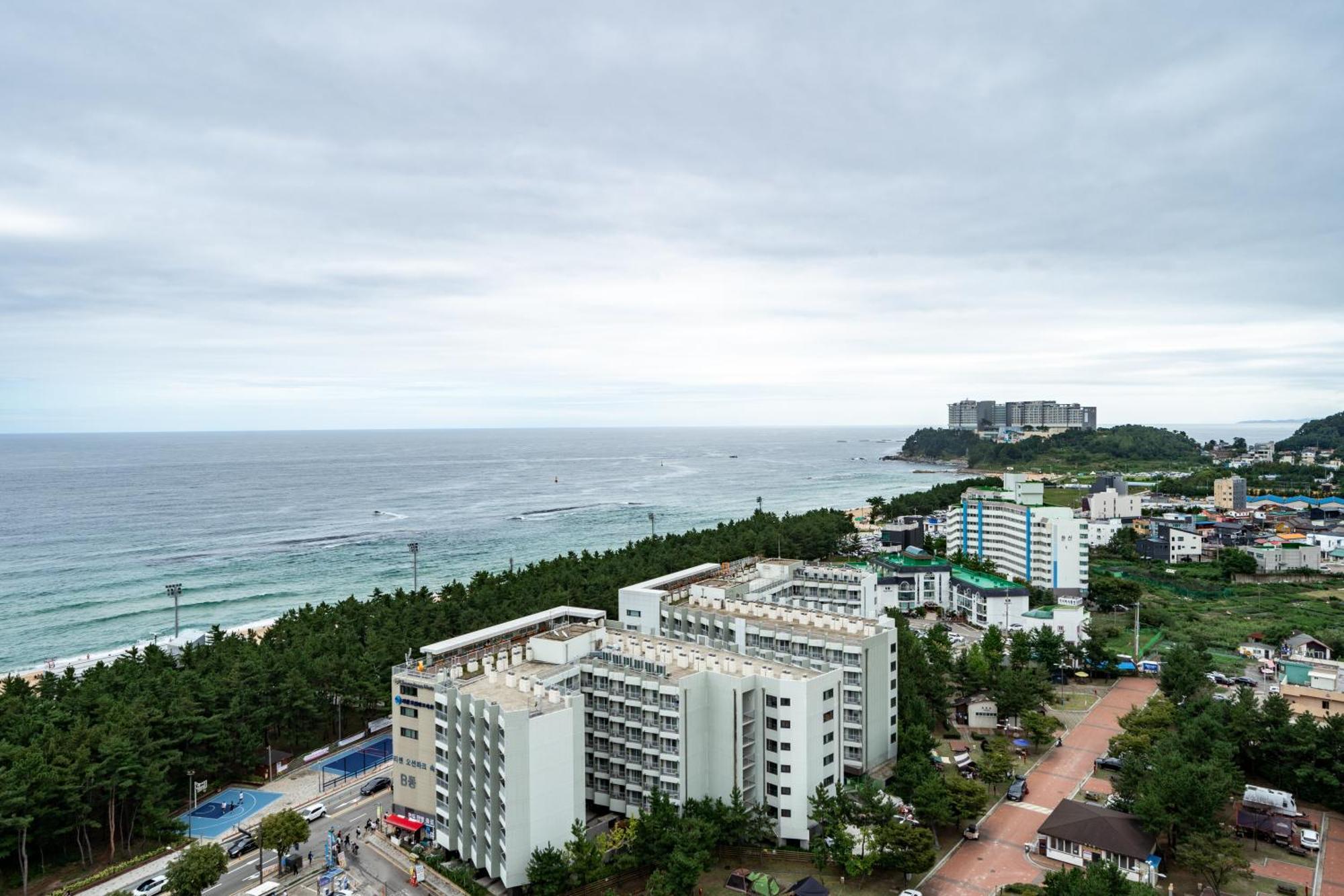 Le Collective Sokcho Beach Διαμέρισμα Εξωτερικό φωτογραφία